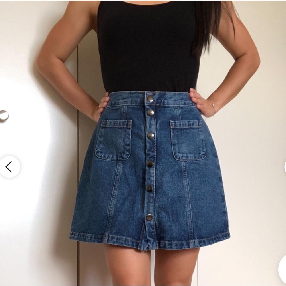 Urban outfitters Bdg button up denim skirt. Size M Denim Button-Front Mini Skirt